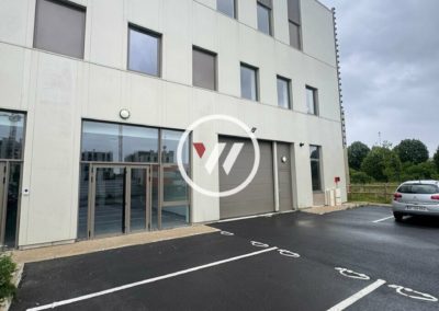À VENDRE  Bâtiment indépendant de 1 971 m² au sein d’un campus d’activités de 3 189 m²