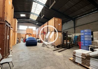 &Agrave; louer  Entrep&ocirc;t avec bureaux  Exclusivit&eacute;