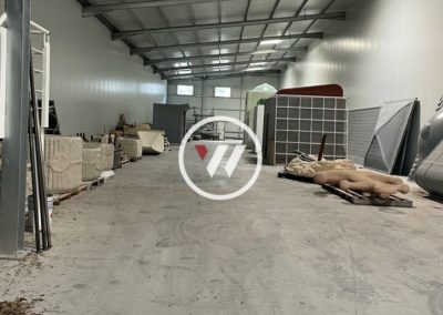 LOCAL D&rsquo;ACTIVITE PARC CLOS ET SECURISE